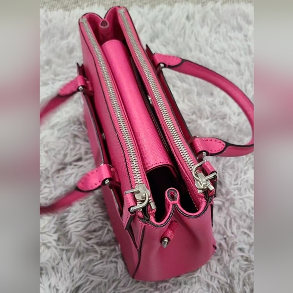 Authentic ❤️ MCM Crossbody Good Use Condition! - Picture 1 of 15
